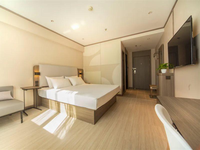 Hanting Hotel Shenyang Sujiatun Railway Station מראה חיצוני תמונה